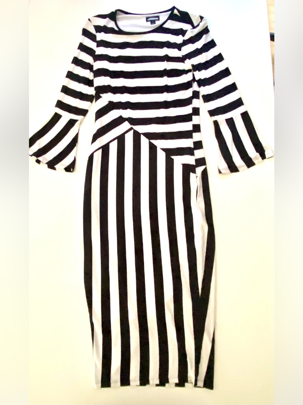 Project RunwayBlack & White Striped Midi Dress - Bodycon NWOT